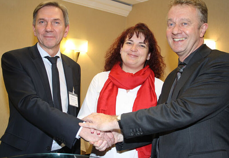 Sie werden keine Freunde mehr (von links): Norbert Pfefferlein mit Anke Budde und Jochen Szech Sie werden keine Freunde mehr (von links): Norbert Pfefferlein mit Anke Budde und Jochen Szech