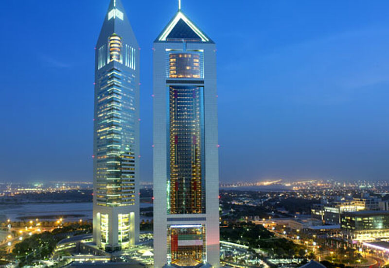 Mit dem Emirates Tower - hier im Bild - und dem Burj Al Arab prägt Jumeirah schon jetzt die Skyline von Dubai