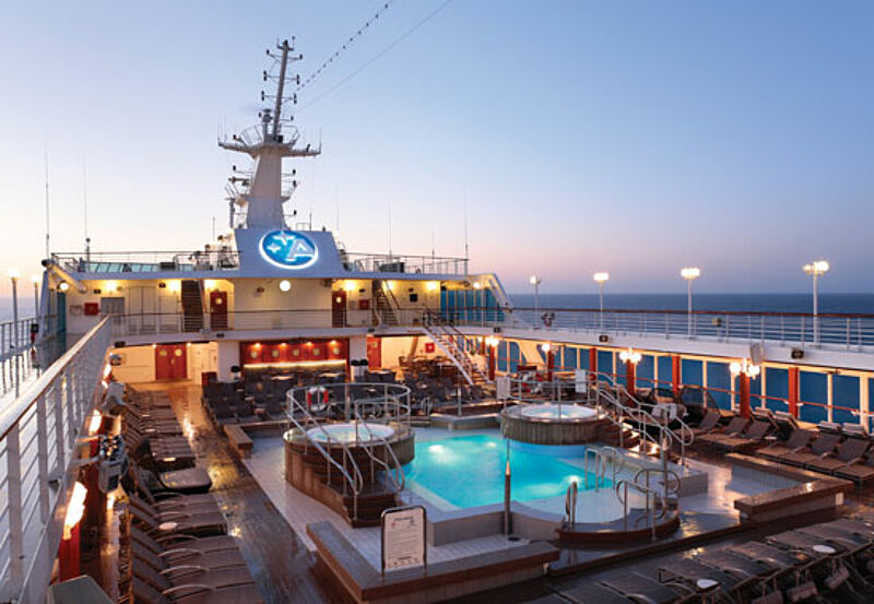 Auch ein Reederei-Check zu Azamara Club Cruises ist online.