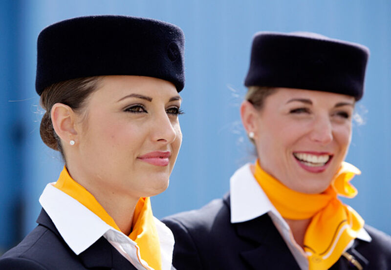 Das Kabinenpersonal verhandelt wieder mit Lufthansa. Mindestens bis 2. Dezember wird nicht gestreikt