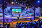 Die Programmpräsentation wurde von einer Performance zum Disney-Film "Frozen" begleitet