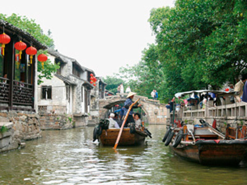 Die Kanäle von Zhouzhuang, rund 100 Kilometer südlich von Shanghai.