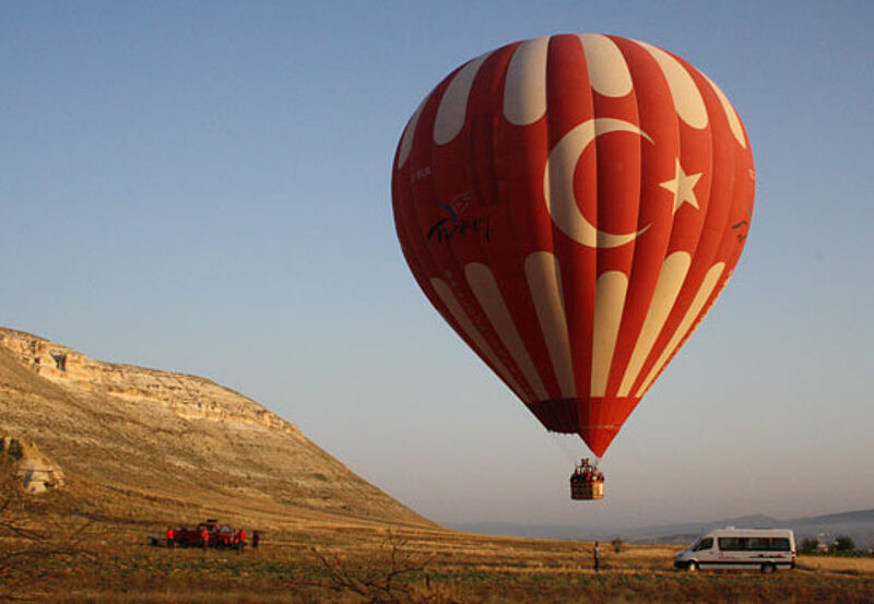 Türkei-Reisen – im Bild Kappadokien in Zentralanatolien – werden online stärker gebucht als im Reisebüro