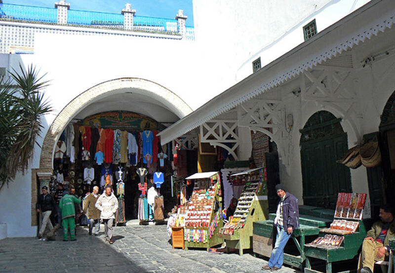 Noch warten viele Händler auf Touristen. Aber so langsam zieht die Gästezahl in Tunesien wieder an
