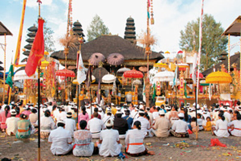 Tempelfeste gehören zu den Höhepunkten des Lebens auf Bali.