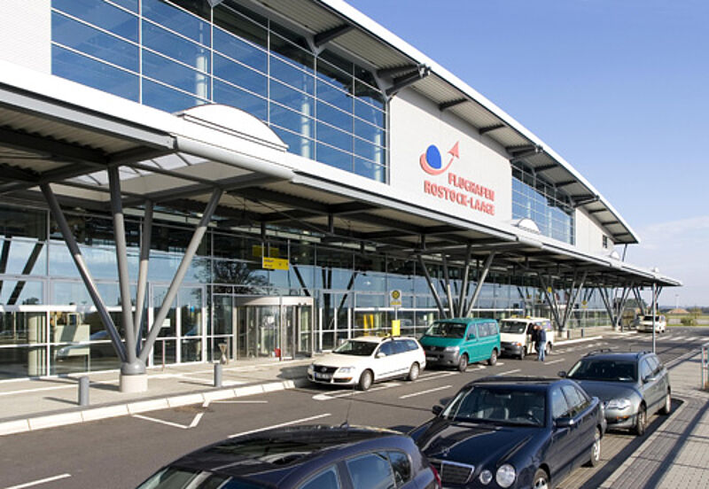 Vom Flughafen Rostock/Laage wollte Touropa im Sommer eigentlich einmal pro Woche mit Intersky nach Olbia fliegen