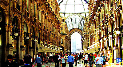 Shopping in Mailands edlen Passagen steht auf dem Programm des neuen Kultimers von Studiosus.