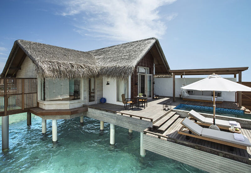 Alle Villen im neuen Fairmont Maldives Sirru Fen Fushi auf den Malediven haben einen eigenen Pool