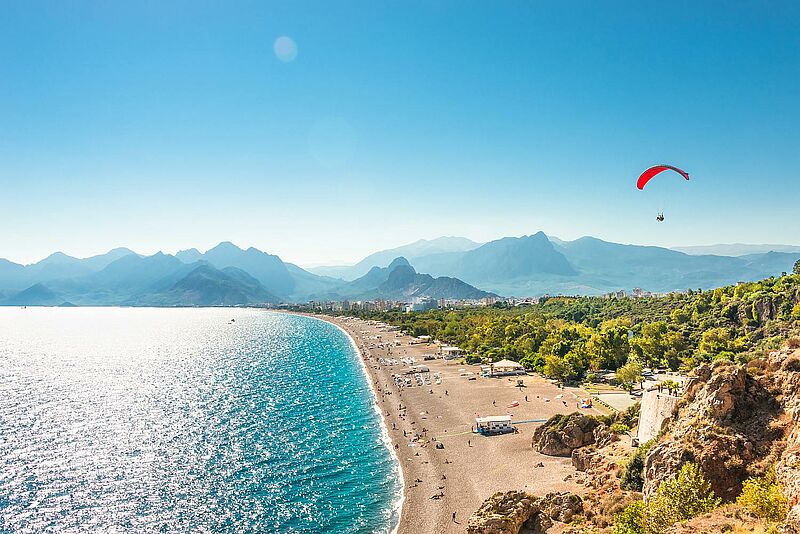 We-Flytour bietet zunächst Pauschalreisen und Hotel-only-Buchungen in der Türkei an