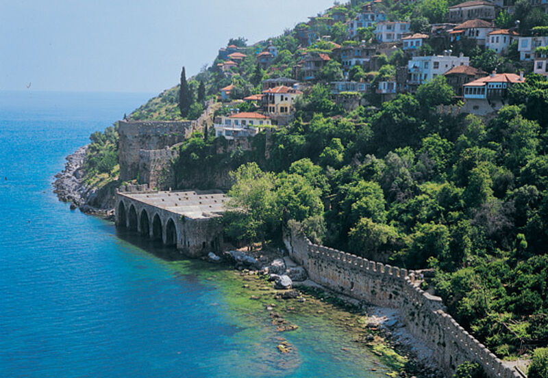 Alanya wird im Sommer 2016 von Bremen, Hamburg und Münster aus erreichbar. Alanya wird im Sommer 2016 von Bremen, Hamburg und Münster aus erreichbar.