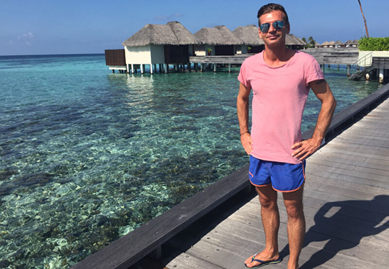 Kim Christmann, hier auf den Malediven, hat das Reiseportal Holidaylifestyle gegründet