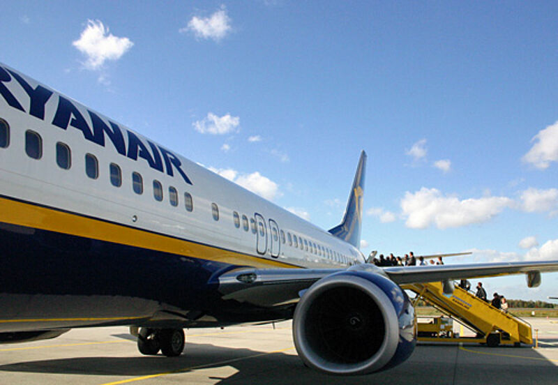 Billigflieger Ryanair will im Sommer 2014 das Flugangebot ab Deutschland verringern