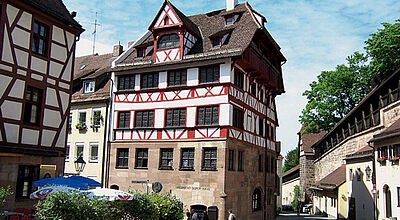 Das Dürerhaus unterhalb der Nürnberger Burg