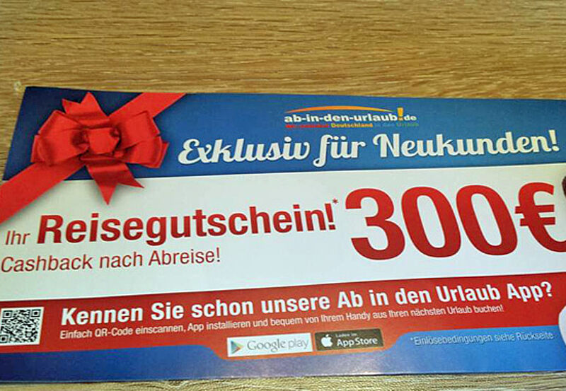 Lag gestern in vielen deutschen Briefkästen: Cashback-Voucher in Höhe von 300 Euro von Ab-in-den-Urlaub.de