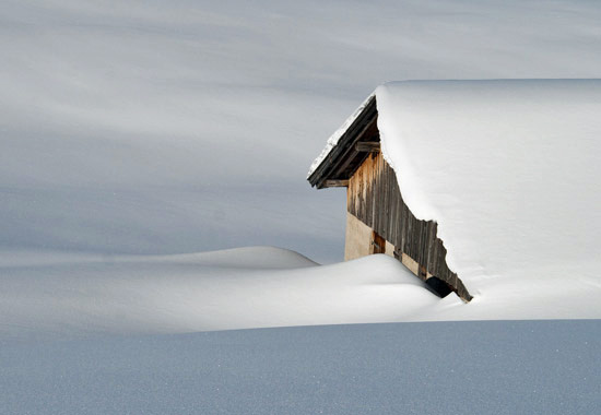 In den Alpen sind derzeit viele Wintersportorte eingeschneit