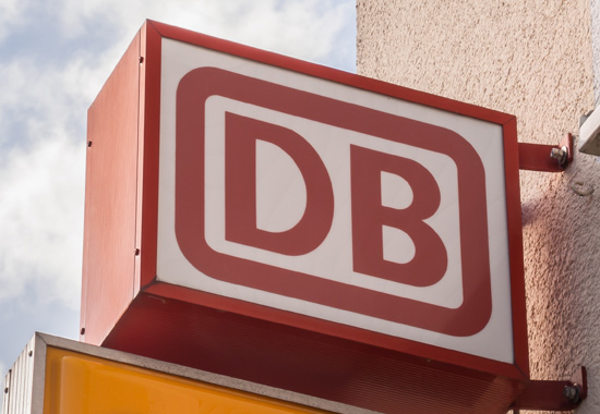 Agenturvertrieb in Sinkflug: Mehrere hundert Reisebüros haben im letzten Jahr ihre DB-Lizenz zurückgegeben.
