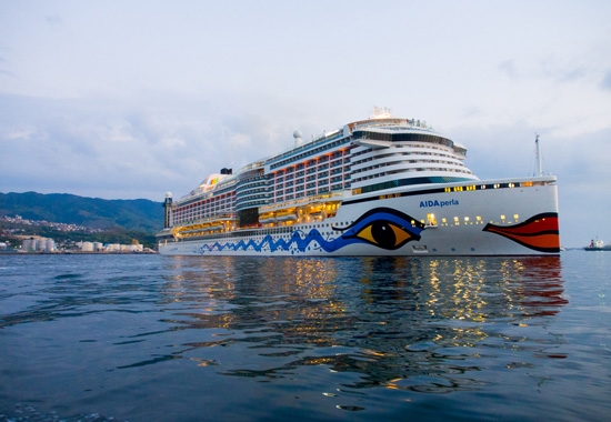 DER-Touristik-Kunden können ihren Hotelaufenthalt jetzt auch mit Kreuzfahrten von Aida kombinieren, unter anderem mit Fahrten der neuen Perla