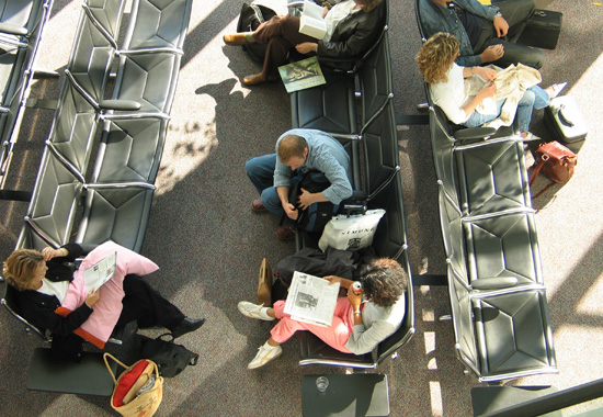 Bei Verspätungen haben Fluggäste oft Anspruch auf Entschädigung – davon können jetzt auch Reisebüros profitieren