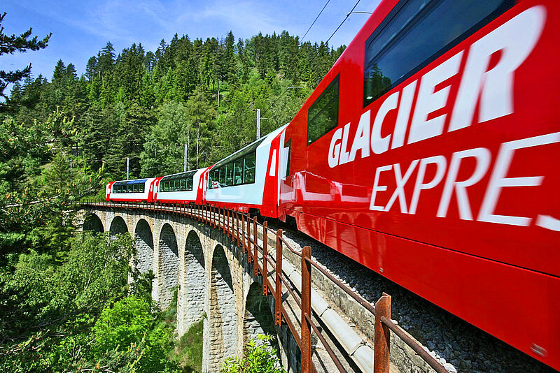 Reisen mit dem Glacier Express sind bei Ameropa jetzt für das nächste Jahr buchbar