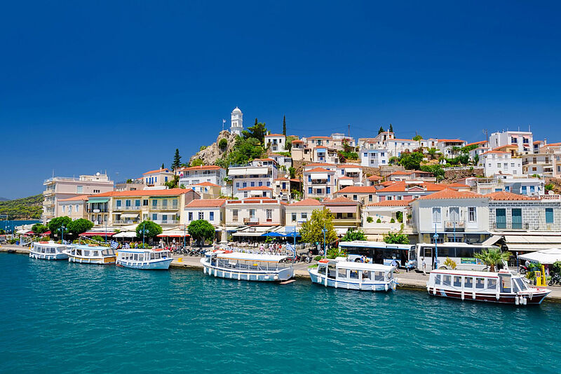 Auch die kleine Insel Poros gehört mit zur Region Attika. Foto: Jane_Star/iStock