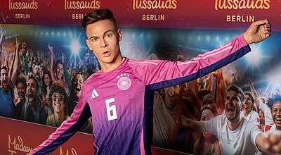 Joshua Kimmich ist einer der Stars, die im Wachsfiguren-Kabinett von Madame Tussaud Berlin dargestellt sind. Foto: Madame Tussaud Berlin