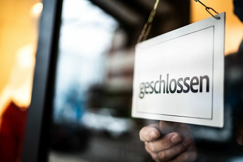 Das Land Sachsen zwingt Reisebüro-Inhaber weiterhin, ihre Läden zu schließen