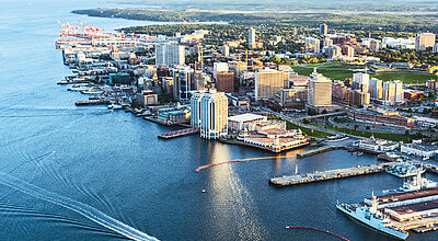 Halifax besitzt viel maritime Tradition, ist aber auch eine moderne Stadt