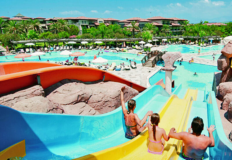 Die einzige Fünf-Sterne-Anlage ist der neue Club Calimera Serra Palace in der Türkei