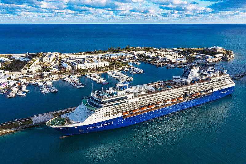 Die Celebrity Summit wird 2023 als einziges Schiff der Reederei Bermuda anlaufen