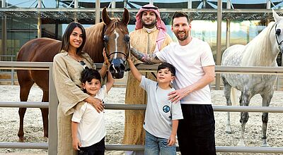 Fußballstar Lionel Messi wirbt mit seiner Familie für das Reiseziel Saudi-Arabien