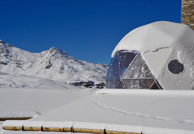 Eine Nacht im Iglu auf 2.300 Metern Höhe in den französischen Alpen: das „Igloo Pod-Zimmer“ im neuen Hotel Pashmina Le Refuge