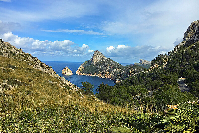 Mallorca bleibt auch in Zeiten des Reisestillstands gefragt: Blick zum Kap Formentor. Foto: mg