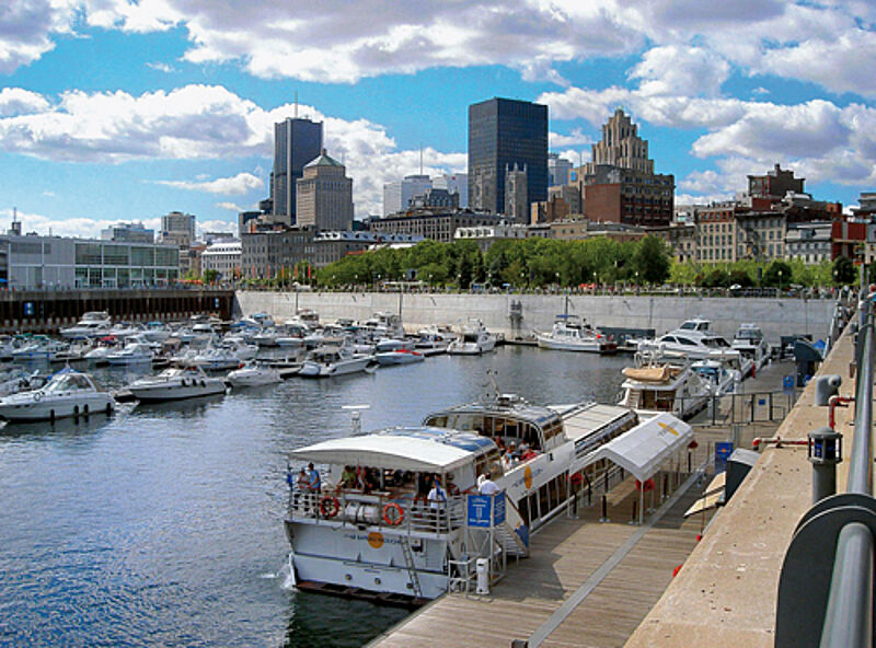 Vom alten Hafen aus haben Montreal-Besucher einen freien Blick auf die Skyline.