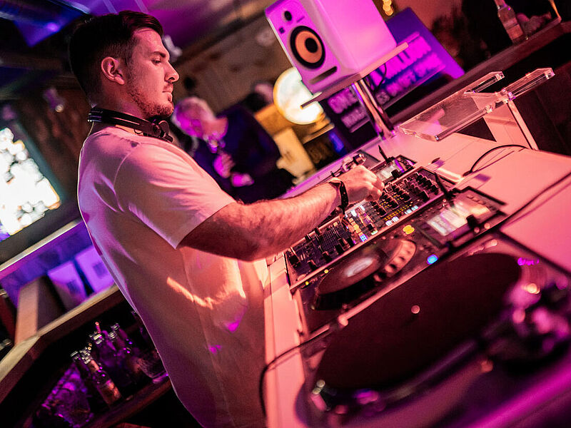 Me and All überträgt ab sofort Konzerte im Livestream. Foto: Me and All