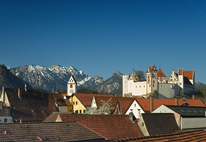 Rund 30 Prozent der Deutschen planen 2012 einen Urlaub im eigenen Land - im Bild Füssen im Allgäu