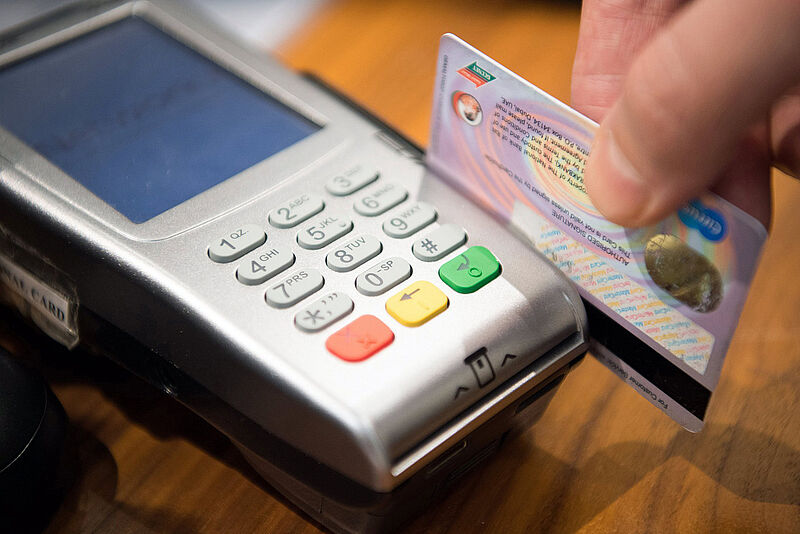 Für Kreditkartenzahlungen gelten ab Mitte September neue Regeln. Foto: AhmadArdity/Pixabay.com