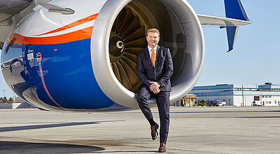 Kritisiert die aggressive Preispolitik vieler Airlines: Sun-Express-Chef Jens Bischof. Foto: Sun Express