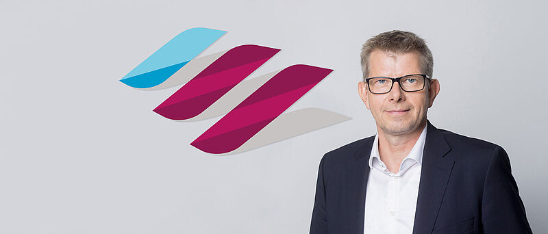 Mit vielen internen Maßnahmen will Eurowings-Chef Thorsten Dirks den Flugbetrieb des Lufthansa-Billigfliegers stabilisieren