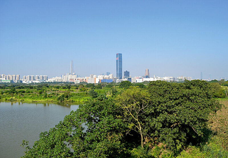 Blick von Mai Po auf die Sonderwirtschaftszone Shenzhen