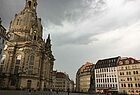 TSS hat seit der Gründung 1993 seinen Sitz in Dresden. Seit 2005 erstrahlt die Frauenkirche wieder in alter Schönheit