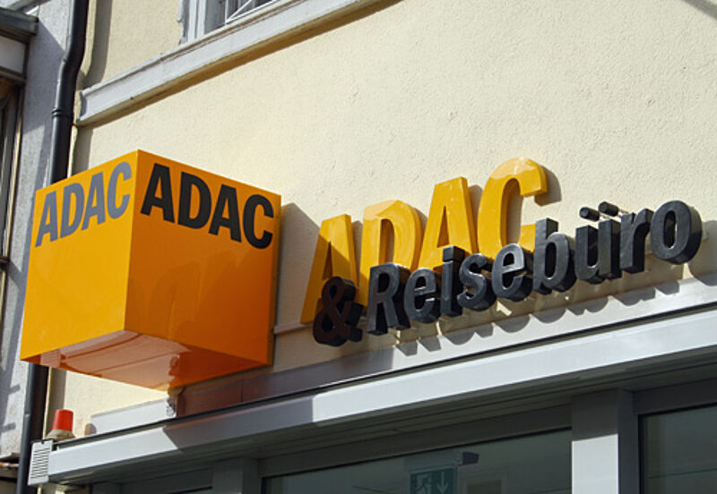 Alle ADAC-Reisebüros sind jetzt unter dem Dach von Rewe Touristik vereint