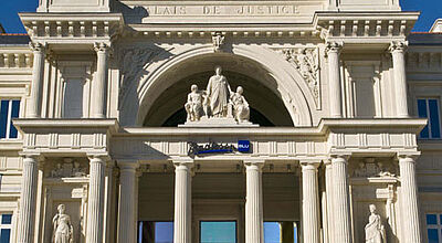 Ehemals Gerichtsgebäude, heute Hotel: das Radisson Blu Hotel Nantes