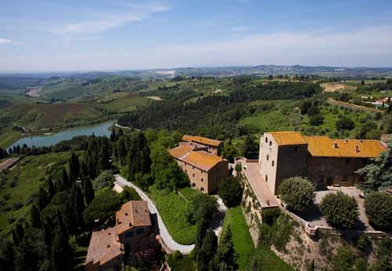 In der luxuriöse Feriendorfanlage Castelfalfi nahe Florenz will TUI die historische Bausubstanz erhalten
