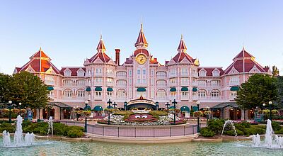Das Disneyland Hotel am Parkeingang wurde umfangreich modernisiert