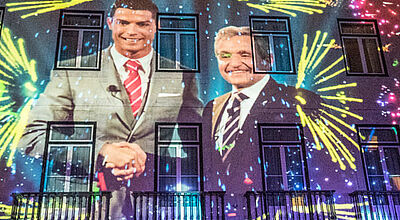 Projektion bei der Hoteleröffnung: Cristiano Ronaldo und Pestana-Geschäftsführer Dionisio Pestana