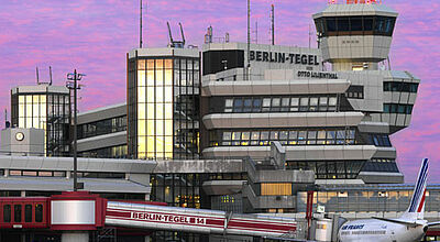 Ab 11 Uhr soll in Berlin der Flugverkehr eingestellt werden, in Hamburg und Bremen gibt es jetzt schon keine Starts und Landungen