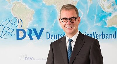 DRV-Präsident Norbert Fiebig zählt den anhaltenden Fachkräftemangel und die Unternehmensnachfolge in vielen Reisebüros zu den größten Herausforderungen der Branche