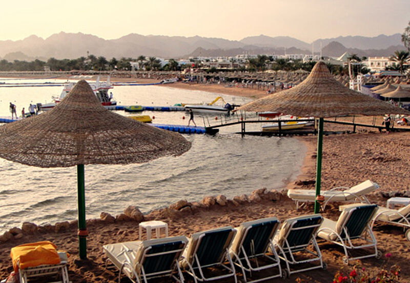 Bald werden auch wieder deutsche Urlauber nach Sharm el Sheikh reisen. Foto: Katharina Wieland-Müller/www.pixelio.de