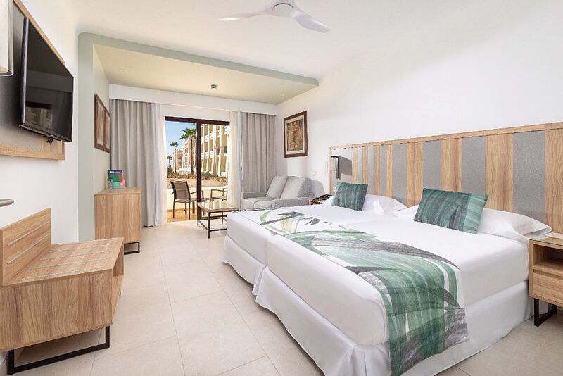 Die Anzahl der Zimmer im Riu Karamboa wurde auf 921 erhöht Die Anzahl der Zimmer im Riu Karamboa wurde auf 921 erhöht