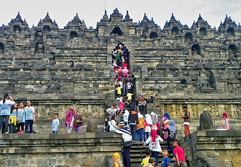 Großer Andrang am Borobudur-Tempel
